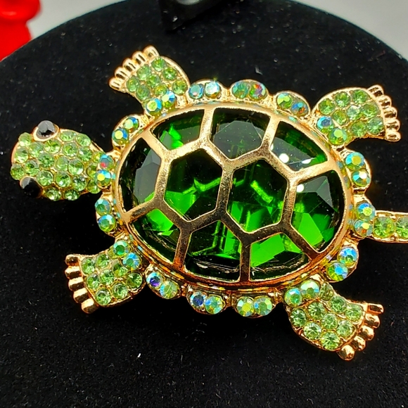 Jewelry - Jewelry and home decor. 51-100